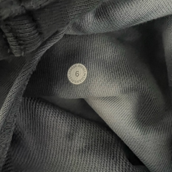 Lululemon set - Picture 3 of 12